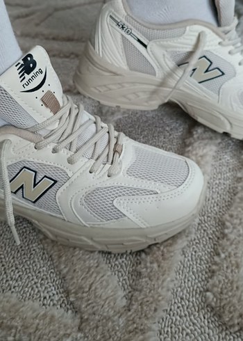 New Balance 37