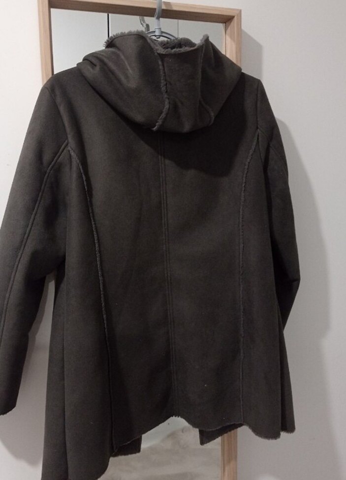 Siyah Fermuarlı Kadın kaban - Görsel 3