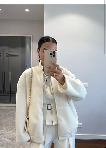 Zara Model Viral Bomber Ceket Ekru