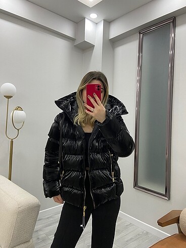 Zara Zara model Parlak şişme mont