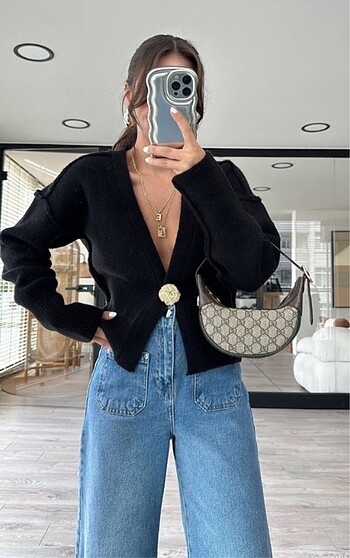 Zara model gold düğmeli hırka
