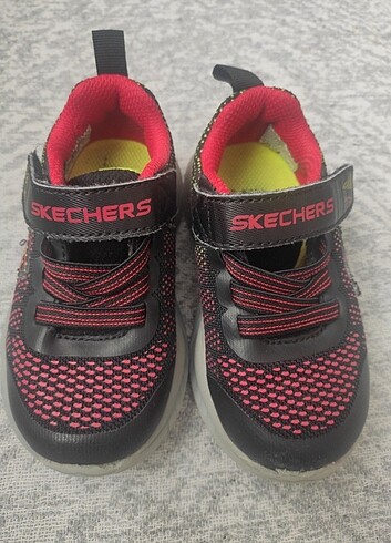 23 Beden 23 numara skechers