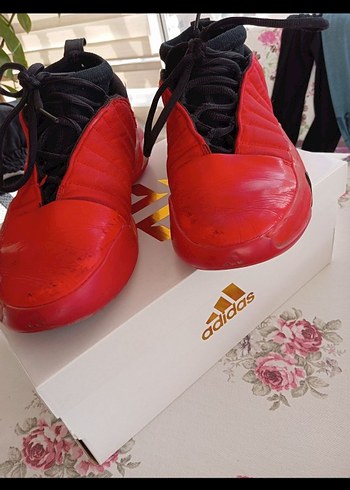 Adidas Kırmızı Bağcıklı Basketbol Ayakkabısı