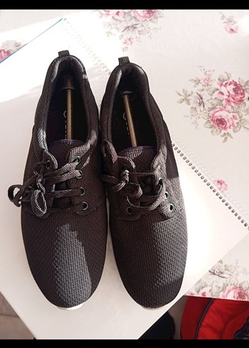 Siyah Spor Ayakkabı | Dolgu Topuklu - Görsel 3