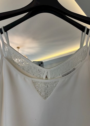 Dantel detaylı bluz ekru - Görsel 2