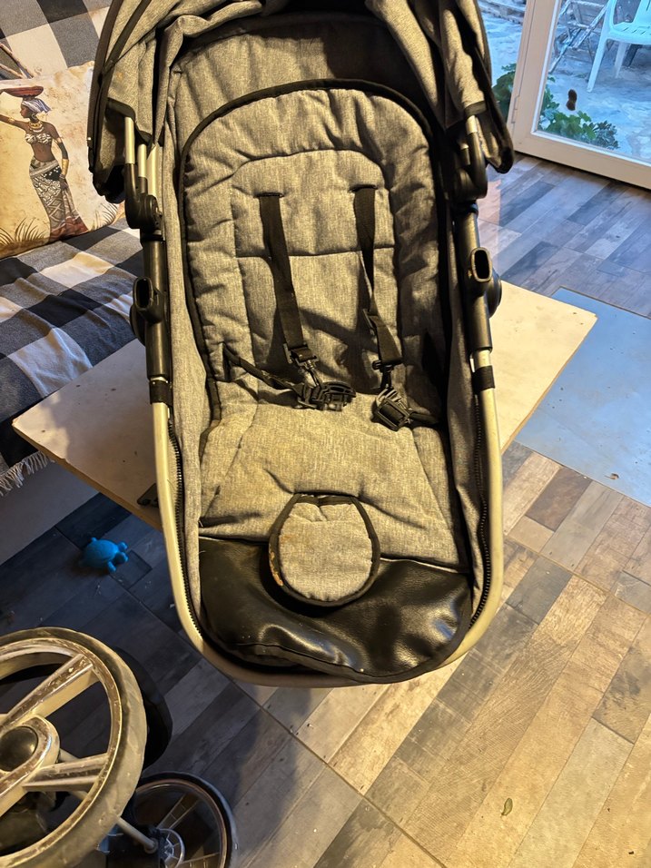 Gri Bebek Arabası - Görsel 3