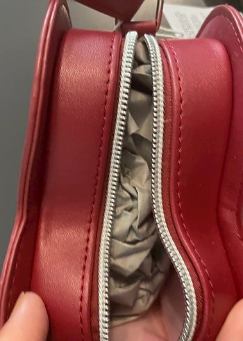 Benetton Kırmızı Kalp Şeklinde Çocuk Çapraz Çanta - Görsel 4