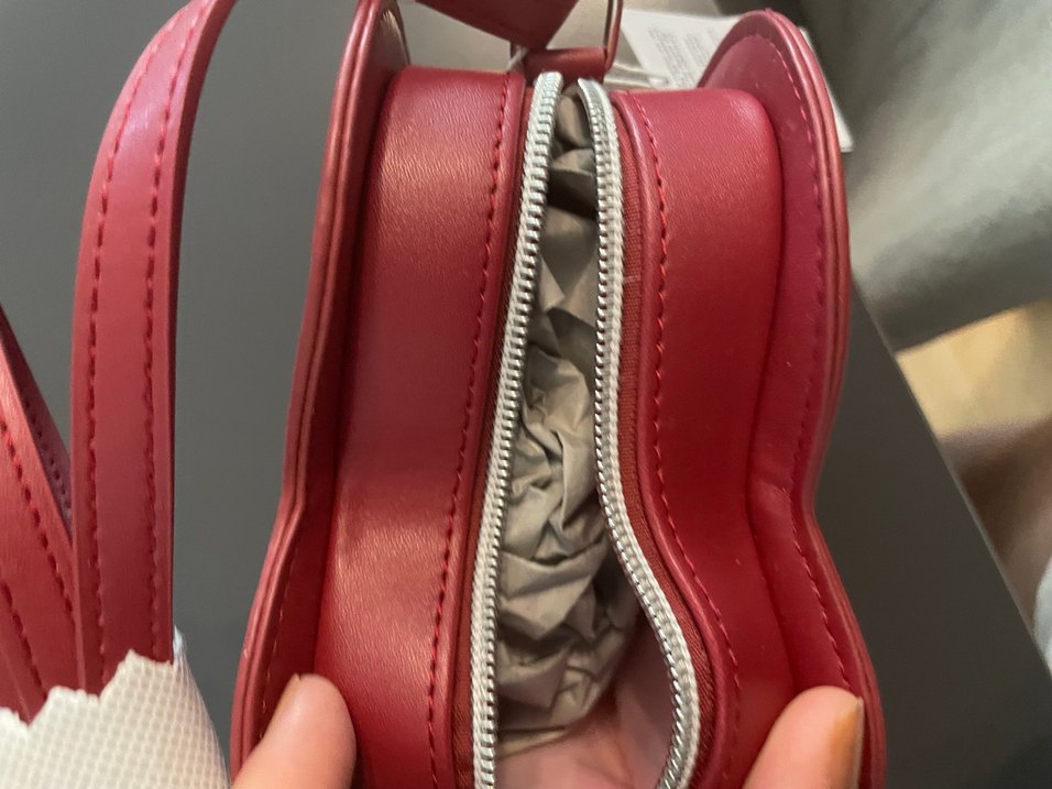 Benetton Kırmızı Kalp Şeklinde Çocuk Çapraz Çanta - Görsel 4