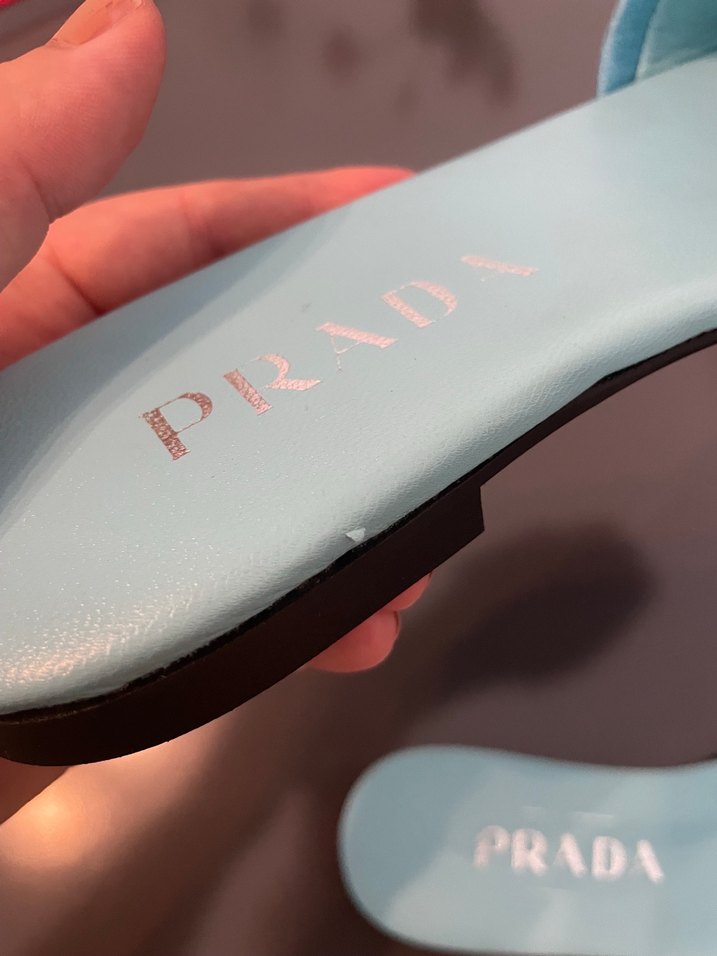 Prada modeli terlik - Görsel 4