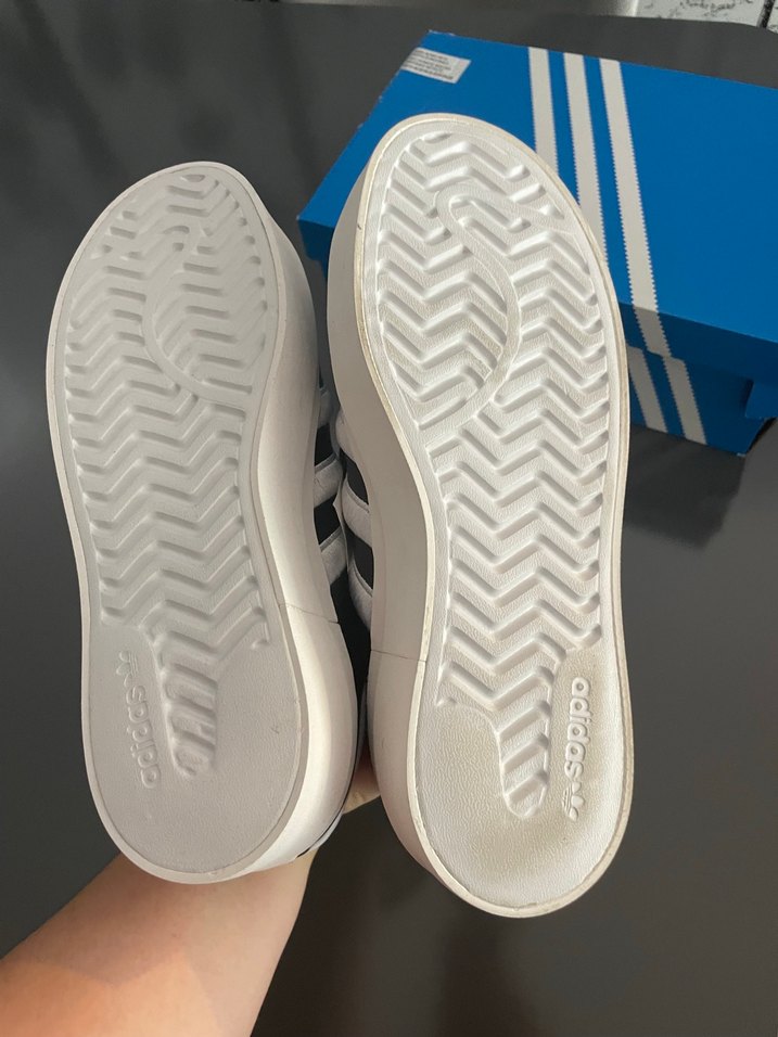 Adidas Superstar Bonega spor ayakkabı - Görsel 4