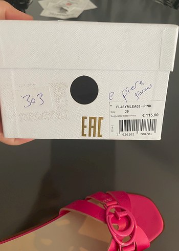 Guess gerçek deri terlik - Görsel 4