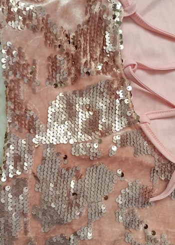 Pembe Kadife Pullu Abiye - Görsel 4