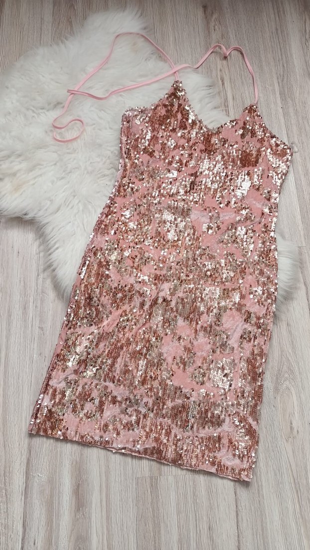 Pembe Kadife Pullu Abiye - Görsel 2