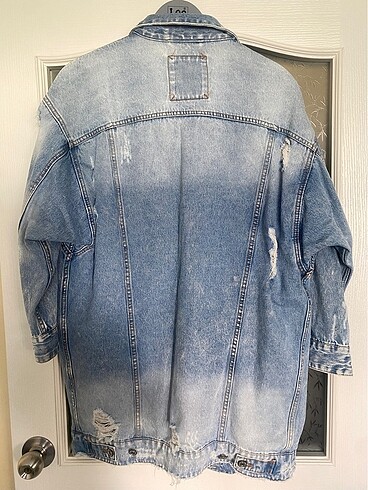 Pull and Bear Pull and bear oversize kot ceket denim yırtık detaylı