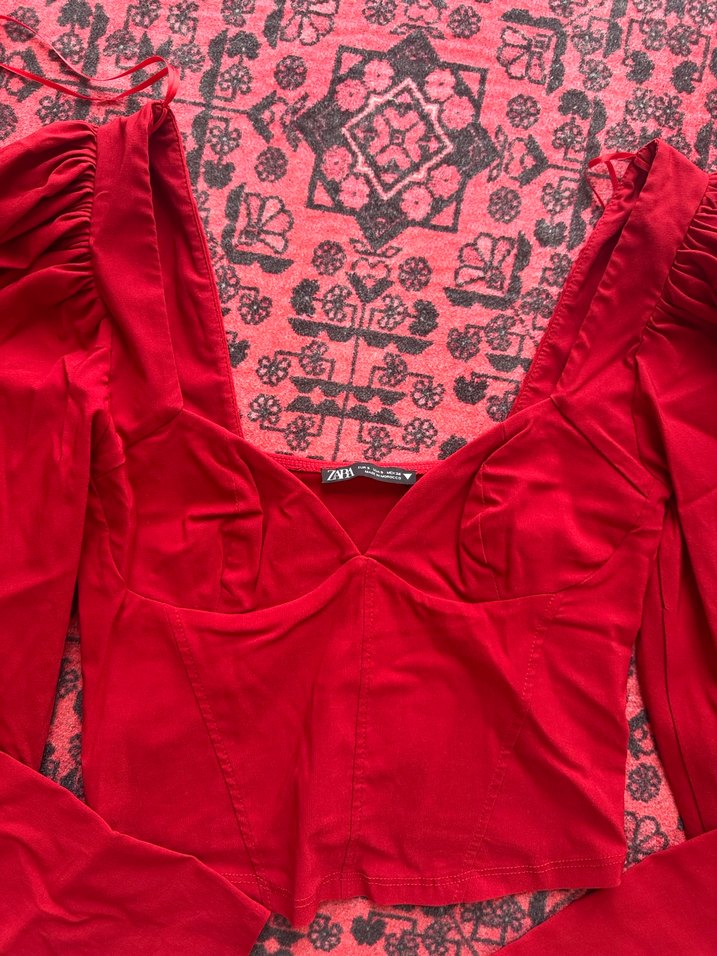 Kırmızı V Yaka Düğmeli Kadın Bluz - Görsel 2