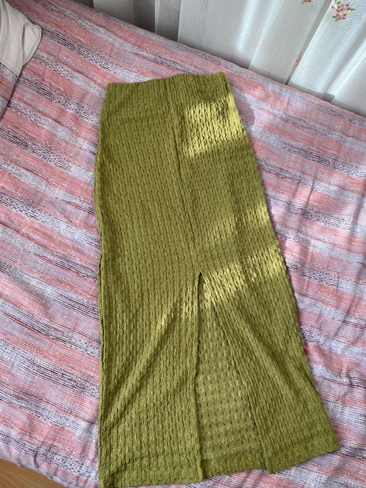 yeşil yırtmaçlı uzun etek - Görsel 2