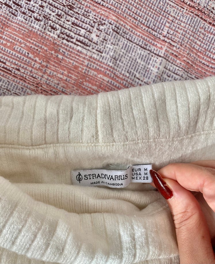 stradivarius beyaz kayık yaka kazak - Görsel 2