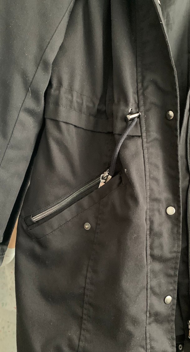 Düğmeli Siyah Midi Kadın Ceket - Görsel 3