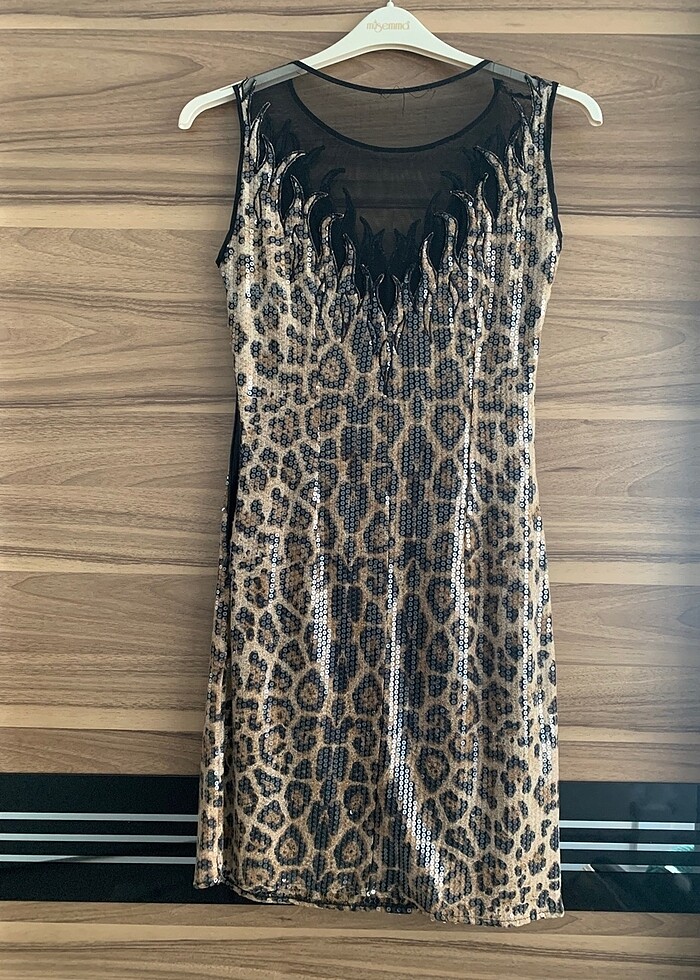 Pullu leopar elbise - Görsel 3