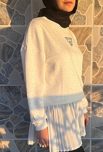 Guess Taşlı sweat