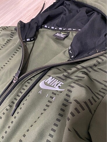 Nike Air Ceket
