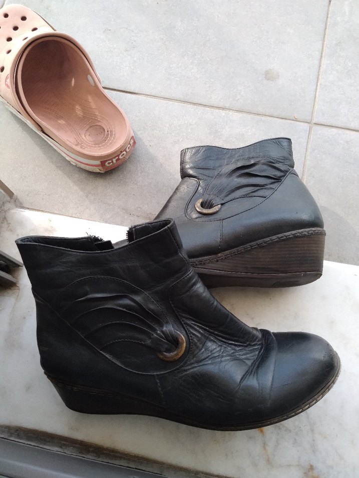 Kadın bot 38 numara - Görsel 2