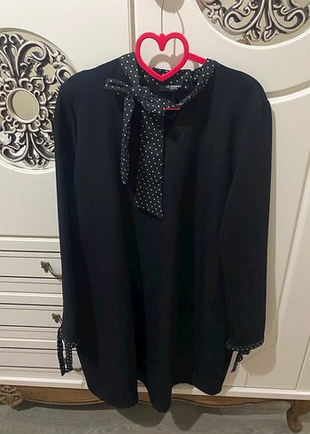 Kendinden florlı 

Siyah Uzun Kadın Kaban - Görsel 2