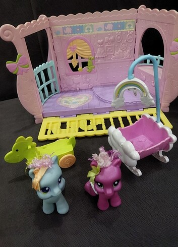  Beden My little pony minik pony nin odası veya evi