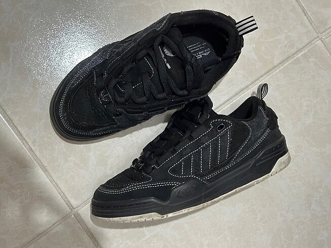 Adidas spor ayakkabı