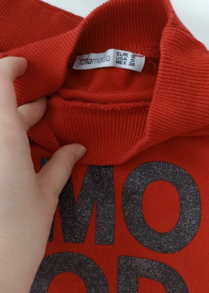 Kırmızı Kazak - Görsel 3