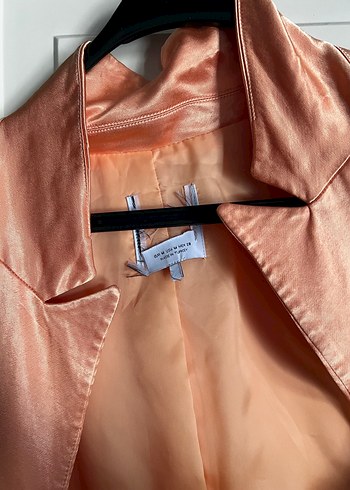 m Beden Kadın Altın Renkli Saten Midi Blazer Ceket