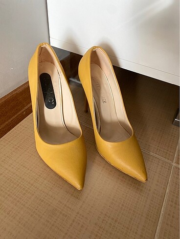 Hardal Stiletto