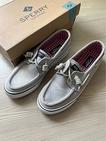 Sperry orijinal kutulu gönderim olacaktır