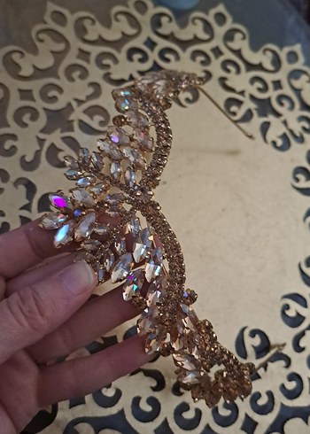 Parlak Payetli Gelin Tacı Saç Aksesuarı - Görsel 4