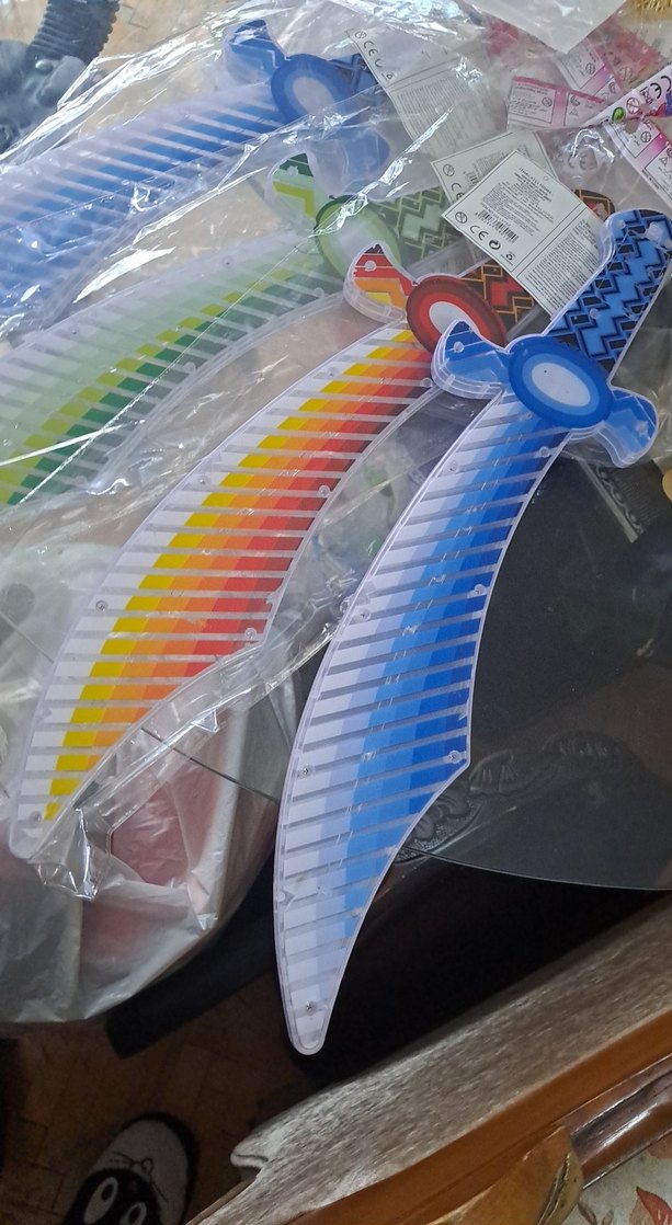 Renkli Oyuncak Kılıç IŞIKLI - Görsel 4