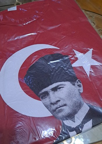 Kırmızı Atatürk Bayrak  Temalı Erkek kız tişörtü - Görsel 2