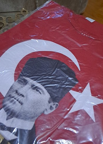 Kırmızı Atatürk Bayrak  Temalı Erkek kız tişörtü - Görsel 3