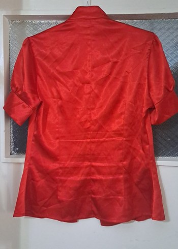 Kırmızı Saten Düğmeli Kadın Gömlek - Görsel 4