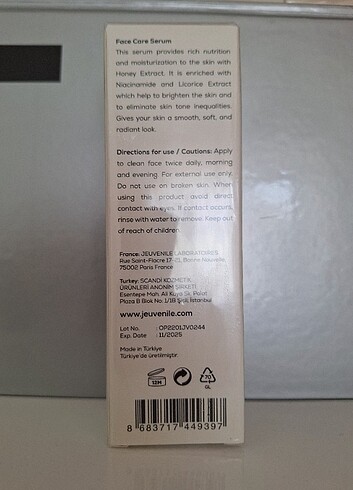 Beden Renk Jeuvenile Honey %3 Serum - Besleyici ve Bariyer Onarıcı (Bal Özü