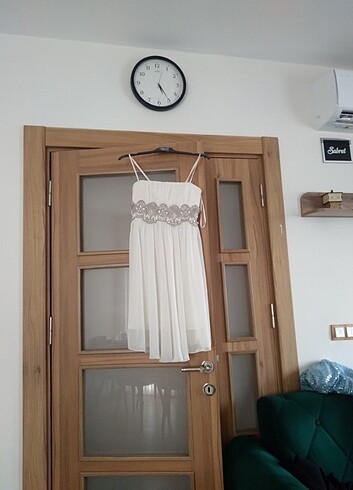 xl Beden 42 bedenSiyah kısa elbise 500 tl 42 bedensiyah uzun abiye 900t