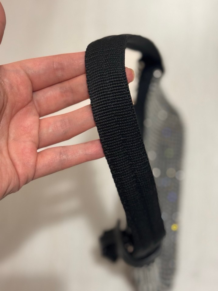 Parlak Siyah Parçalı Kadın Omuz Çantası - Görsel 4