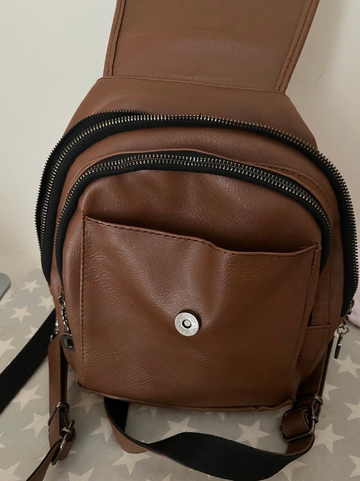 Kahverengi Deri Kadın Sırt Çantası - Görsel 3