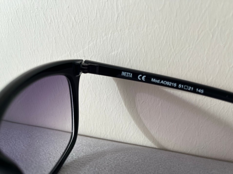 Parlak Siyah Klasik Gotik Kadın Gözlüğü - Görsel 4