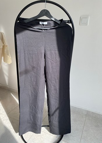 Kadın Siyah Deri Düz Paça Pantolon - Görsel 2