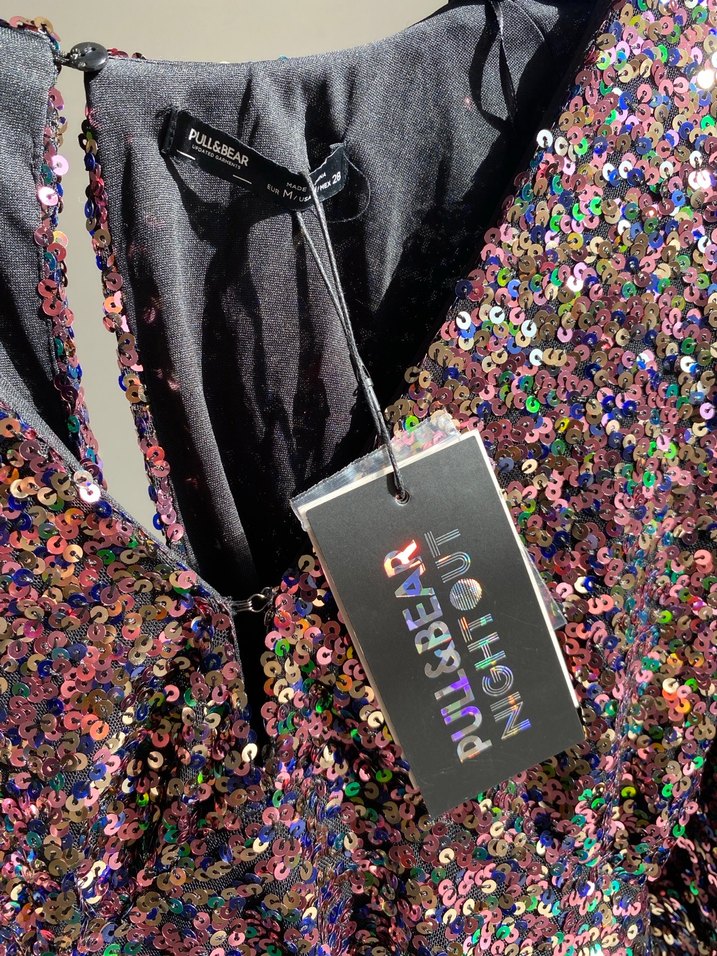 Parlak Siyah Mini Payetli V Yaka Elbise - Görsel 5