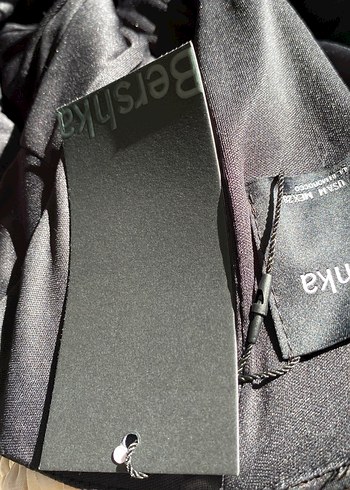 Siyah Drapeli Straplez Mini Kokteyl Elbisesi - Görsel 4