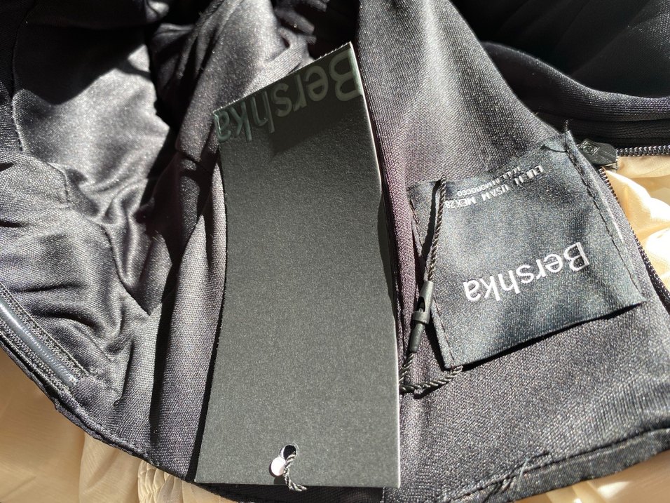 Siyah Drapeli Straplez Mini Kokteyl Elbisesi - Görsel 4