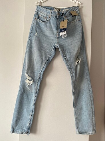 Yırtık detay jeans