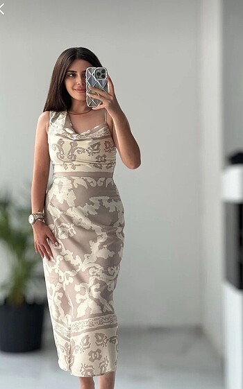 Desenli elbise