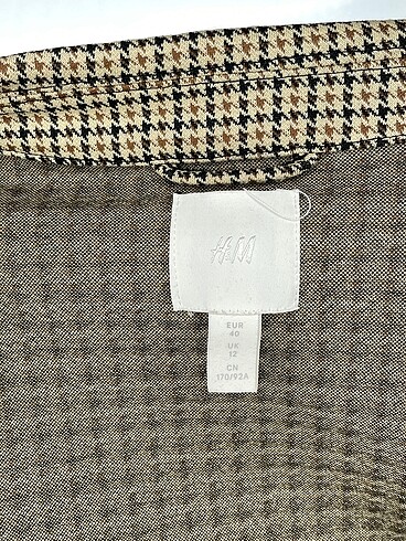 40 Beden çeşitli Renk H&M Blazer %70 İndirimli.